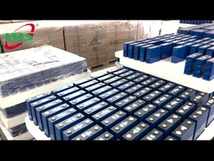 Cella al litio LiFePO4 Prismatica 3.2V 100Ah LiFepo4 batteria al litio LFP Batteria ricaricabile per il solare