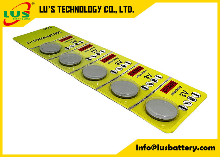 Pacchetto di cinque batterie a moneta al litio 2025 3 Volt IEC CR2025 Sostituzione di: 280-205, 5003LC, BR2025, DL2025, ECR2025