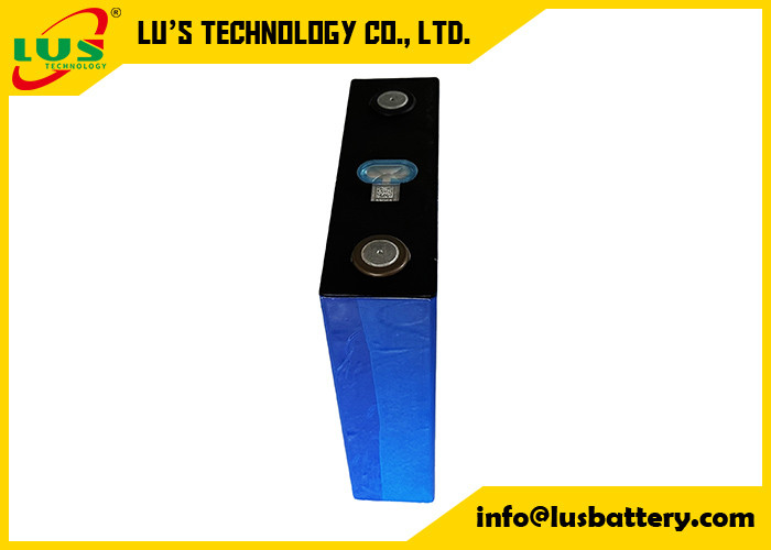 Cella al litio LiFePO4 Prismatica 3.2V 100Ah LiFepo4 batteria al litio LFP Batteria ricaricabile per lo stoccaggio dell'energia solare