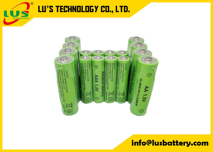 1.5V batteria per uso domestico batteria a celle secche AA alcalina batteria primaria AA batteria a celle 1.5V